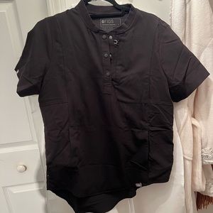 women's Black Gidya - Relaxed Henley Scrub Top - S / Black